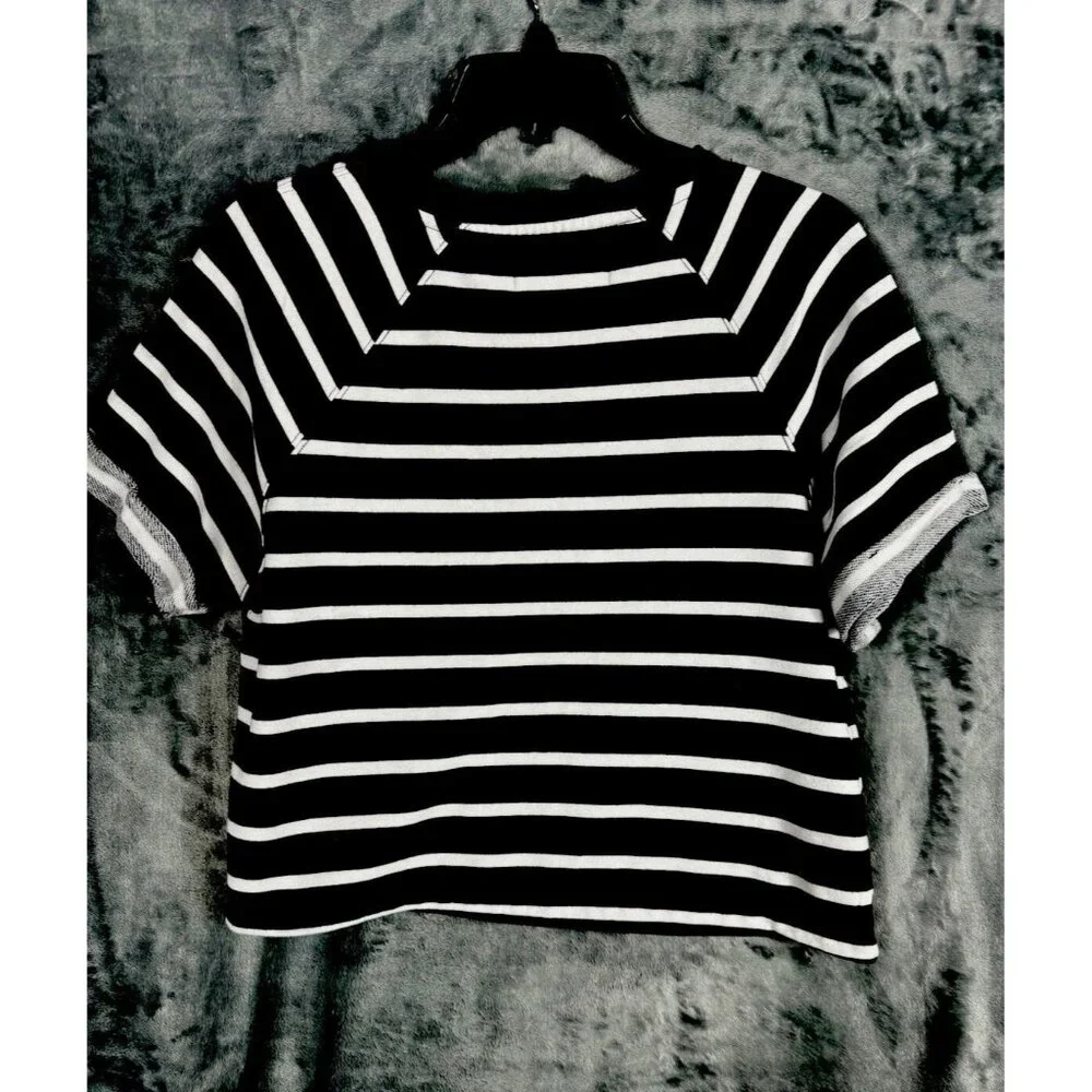 Calvin klein T Shirt Crop Top Black/White Medium Shirt - Picture 13 of 15